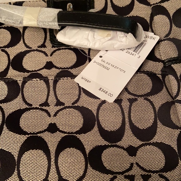 Coach Tote - Picture 4 of 4